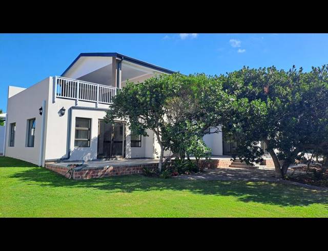 4 BEDROOM HOUSE FOR SALE IN STILBAAI-WES